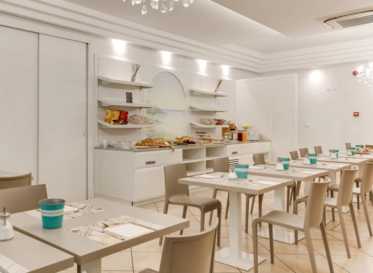 media.Slide_Brunch_8Hotel_La_Nidiola_Riccione