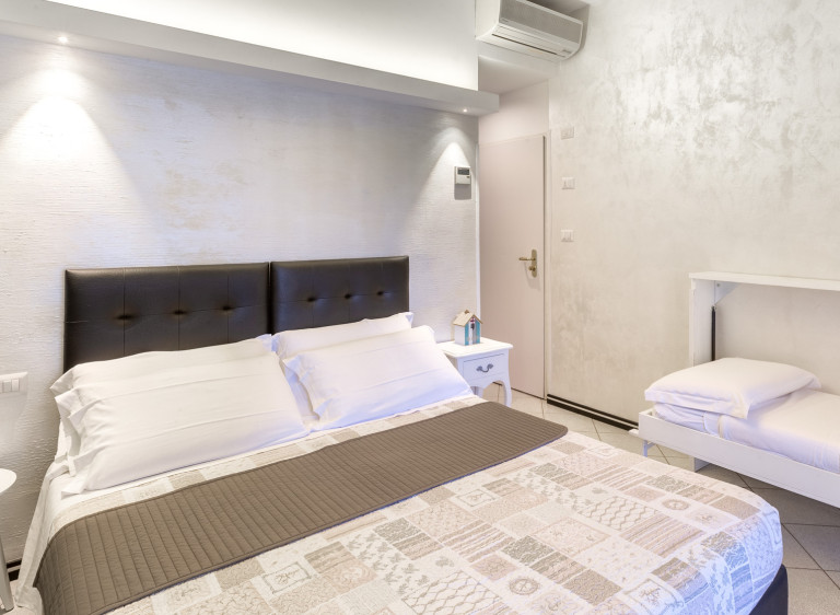 media.Slide_Camere_9Hotel_La_Nidiola_Riccione